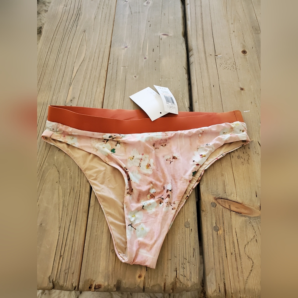 Basta Surf Swimwear Floral High Rise Bikini Bottoms New With Tags Size 12
